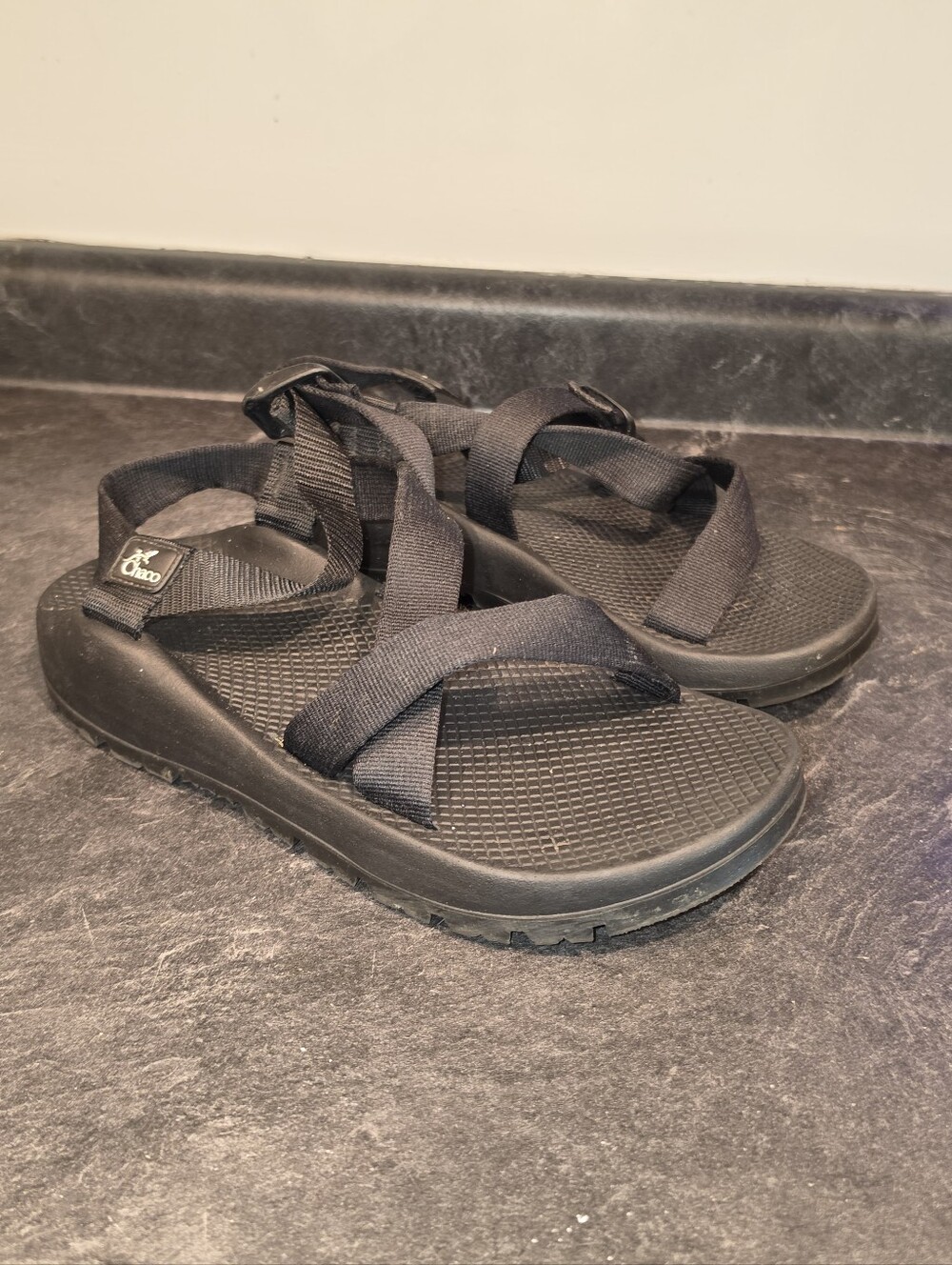 Chaco Classic Z1 Black Strappy Sandals Mens Size 9